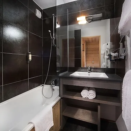Hotel Alpen Roc La Clusaz