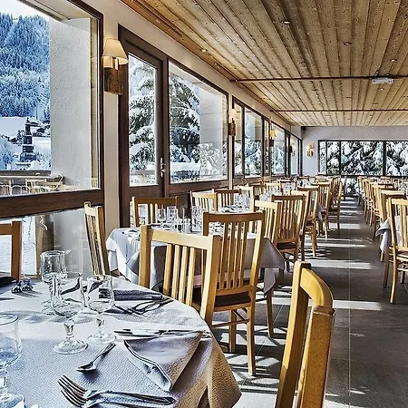 Hotel Alpen Roc 3*