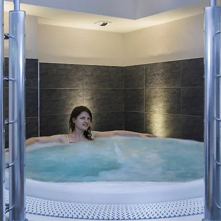 Alpen Roc Hotel 3*